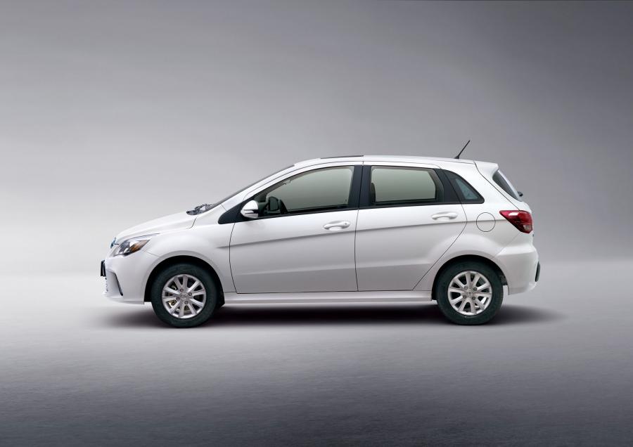  Senova EV200 2015 года  (фото 2 из 5)